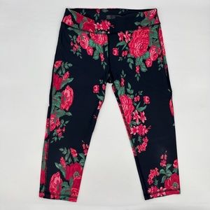 ALBION Women’s capris! 🌹